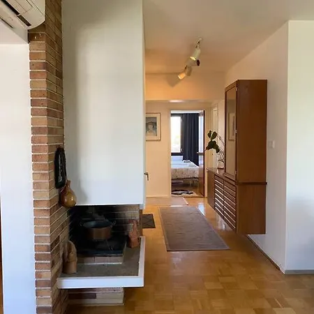 Apartment Cetral Retro 119m2 With Ac