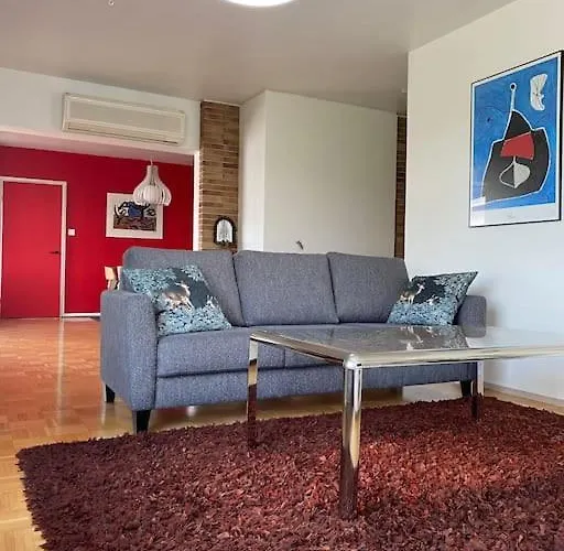 Cetral Retro 119m2 With Ac